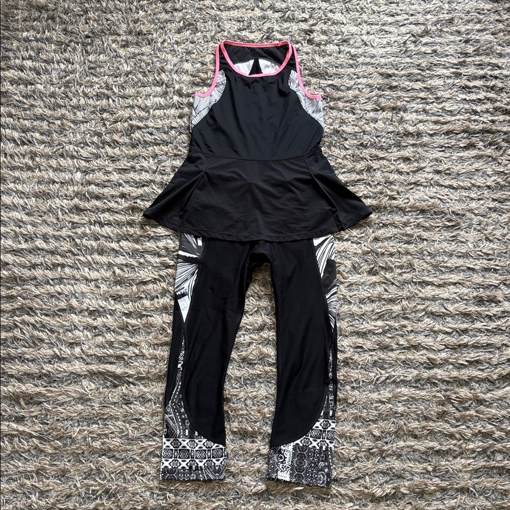 Black and White Athletic Set Size XS